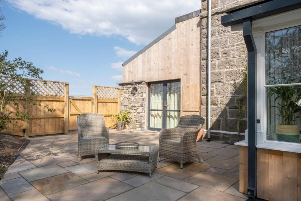 Church Farmhouse - Castle View Castletown Exterior foto